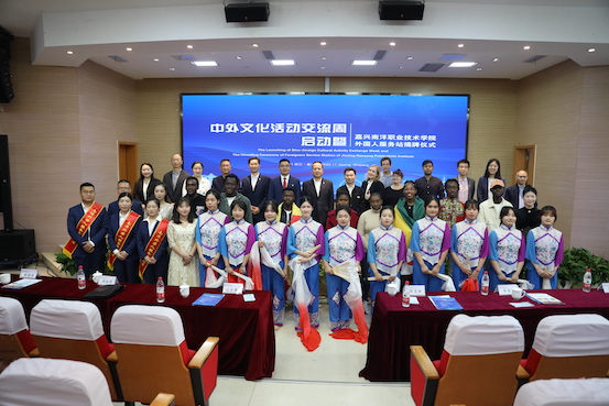 1667955597949204.jpg 合影留念.JPG