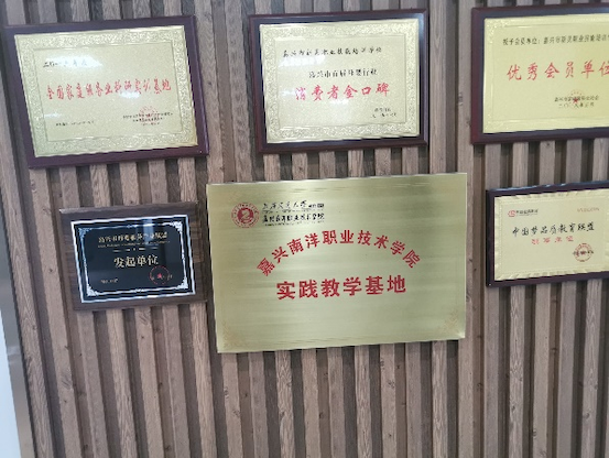 1640568072317807.png 图片1.png