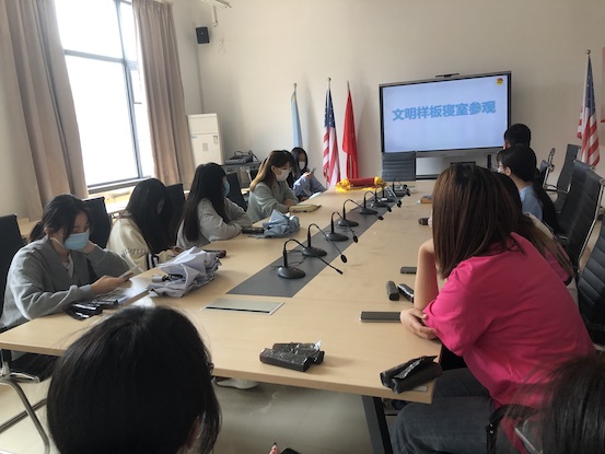 1652168397695022.jpg 文明样板寝室参观动员会.JPG