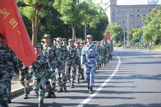 1632640067709886.jpg 拉练2.jpg